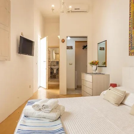 Dimora Il Castello Apartment *