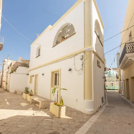 Dimora Il Castello Apartment *